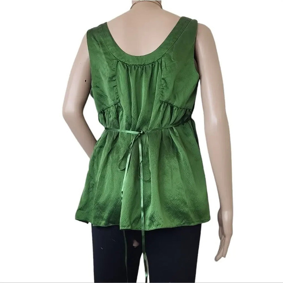 Magaschoni Sleeveless Pleated Green Blouse - Picture 4 of 4